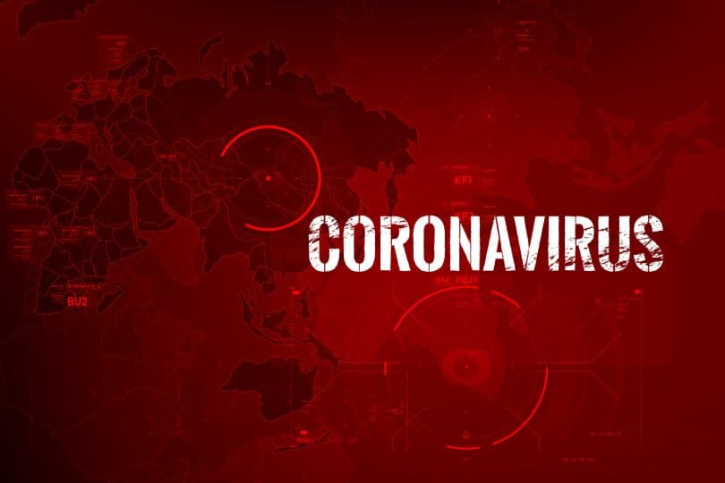 Mapa do mundo com letreiro escrito Coronavírus.
